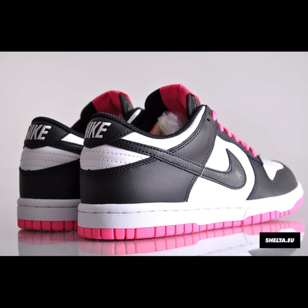 Nike women's Dunks